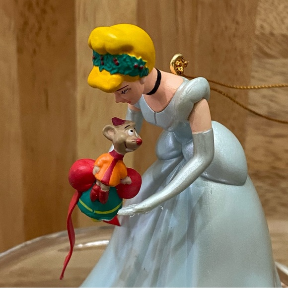 Vintage Disney Cinderella Grolier First Issue Christmas Ornament - Picture 11 of 15